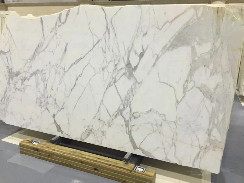 Italian-Calacatta-White-Marble-for-Bathroom-Flooring-or-Wallwebp 1001 Italian-Calacatta-White-Marble-for-Bathroom-Flooring-or-Wallwebp 1001