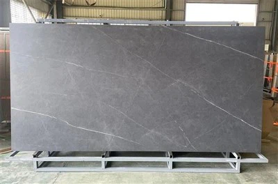 Losas grandes de porcelana Pietra Grey