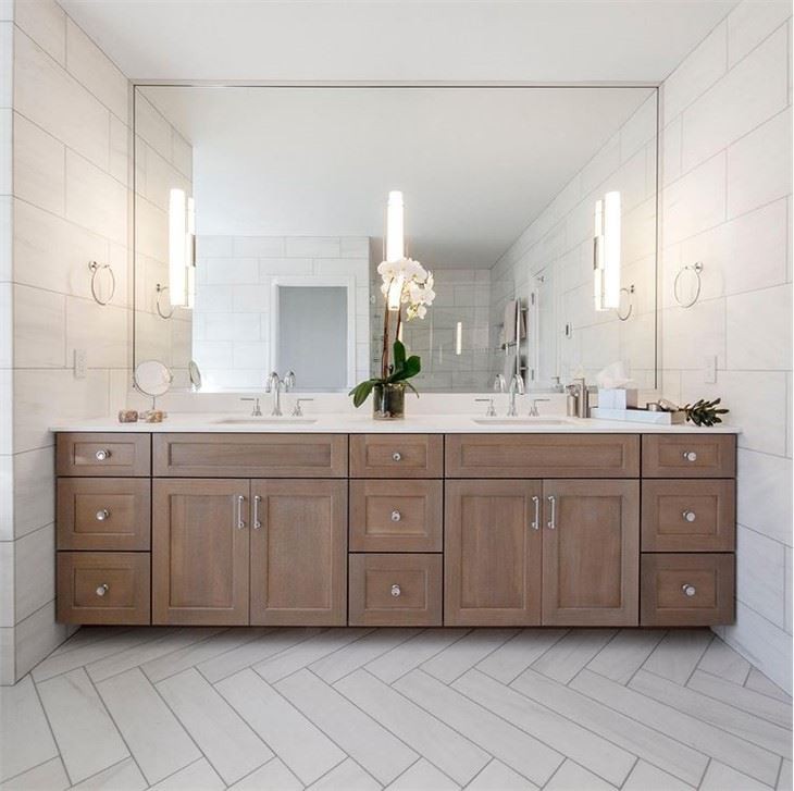 Dolomite marble bathroom