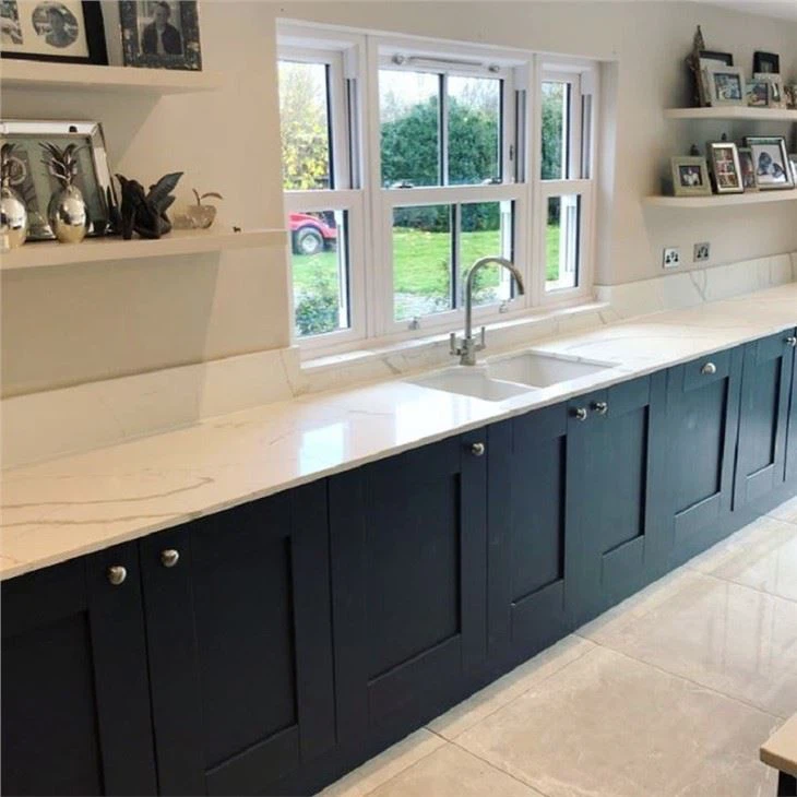 Calacatta Venato Quartz kitchen countertop