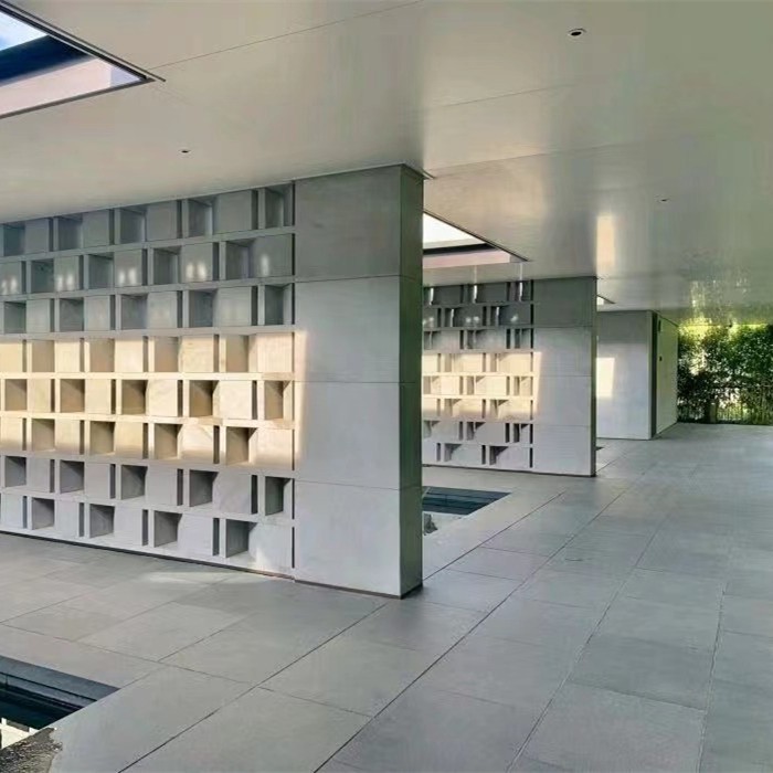 Precios de revestimiento Pared de piedra exterior Arenisca gris Superficie natural Arenisca