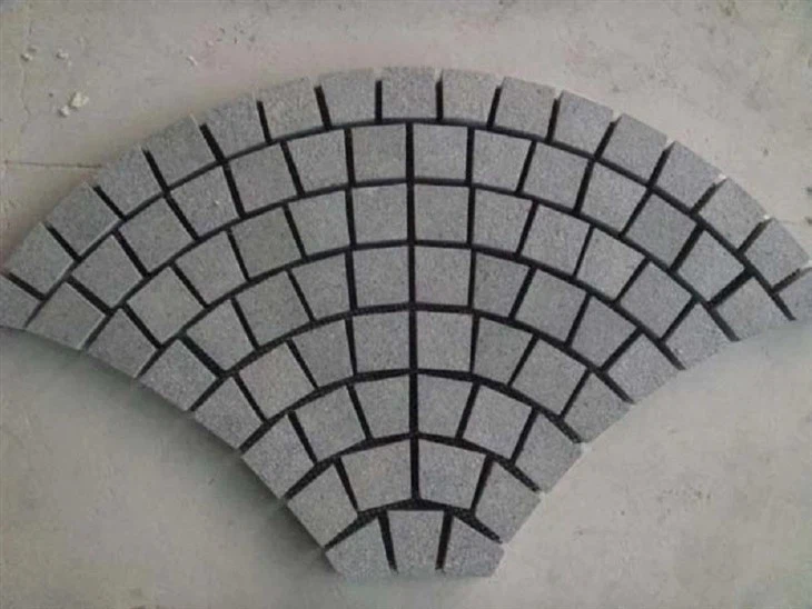 Mosaic-Pattern-Paving-Stone-for-Flooring-Cube-Stone-Kerbstone.webp (4)