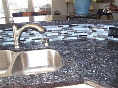 Granito perlado azul pulido para azulejos de pared/baldosas/encimeras/losas
