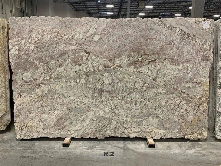 White-Spring-Granite-for-Slab-Tile-Countertop-Island-Kitchen.webp (2)(001)